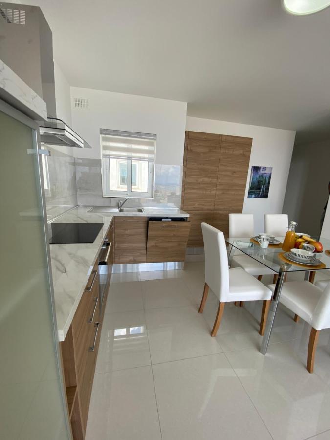 Sunshine Apartments Mellieha - Modern Two Bedroom Penthouse With Terrace Экстерьер фото